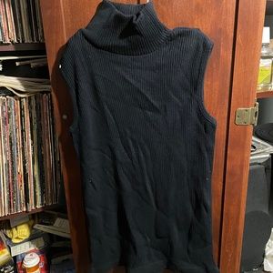 Women’s cotton knit top